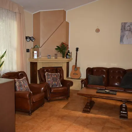 Francesca Luxury * San Demetrio Corone