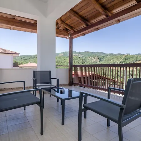 Francesca Luxury * San Demetrio Corone