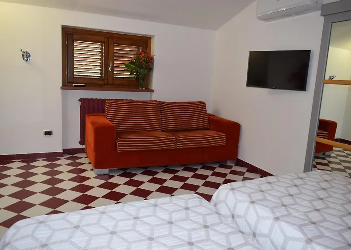 ベッド・アンド・ブレックファスト Francesca Luxury